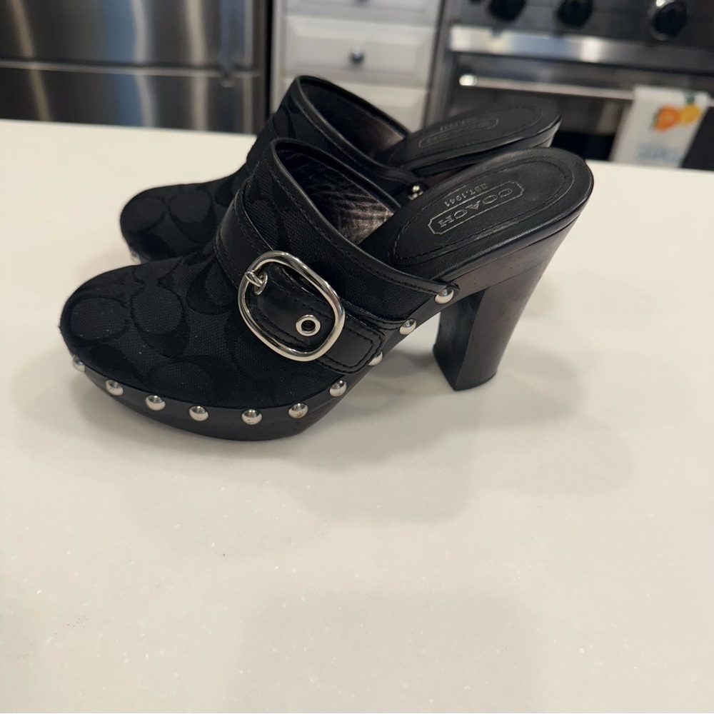 Coach Womens Willow Black Signature Mules / Clogs Heels Studs Buckle Sz 5 - Picture 13 of 14